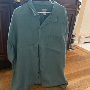 Men's Green Shirt